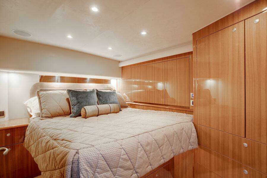 Viking 54 No Worries II - Stateroom