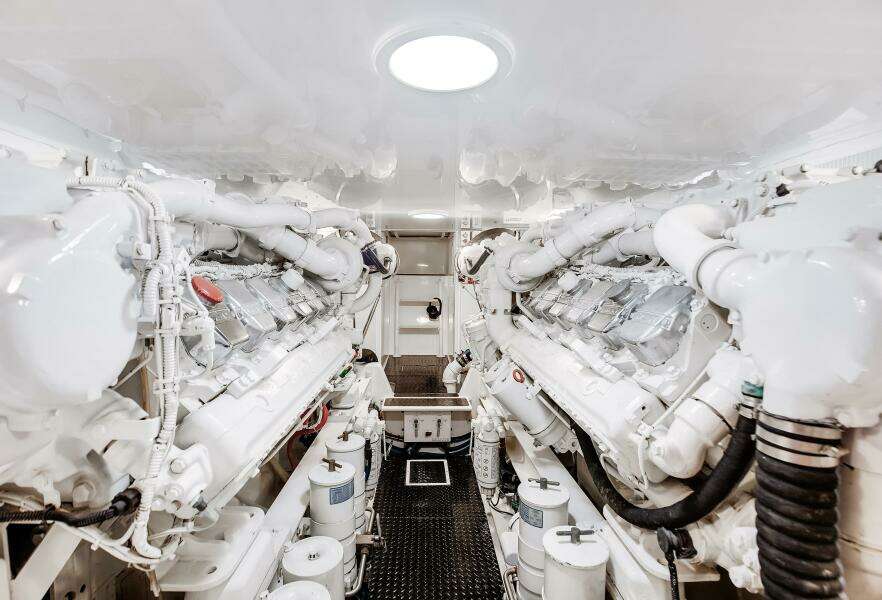 Viking 54 No Worries II - Engine Room