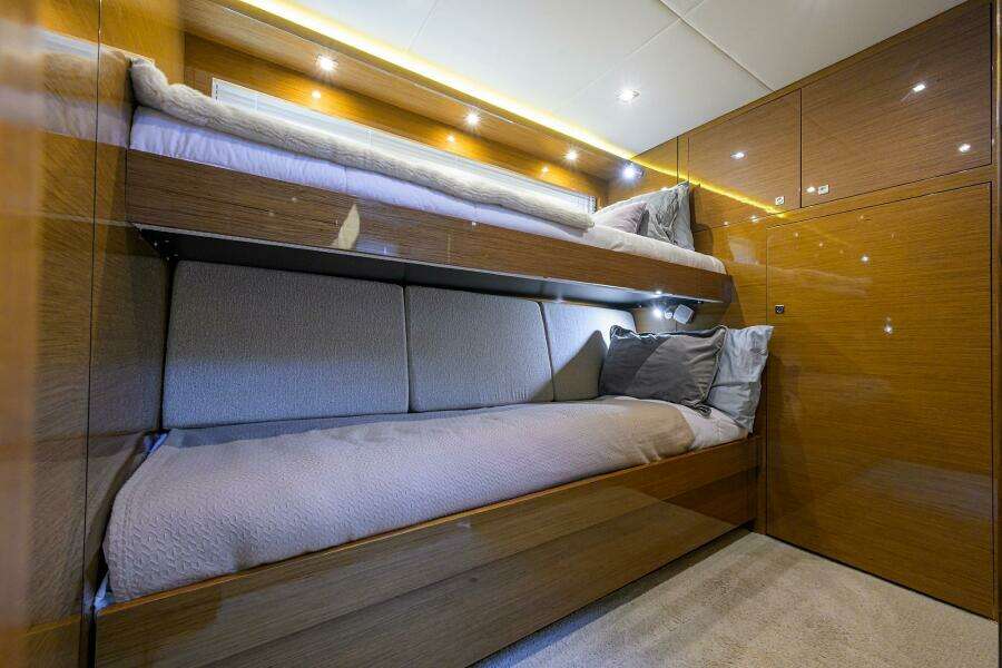 UNORTHODOCS 60ft Cruisers Yacht For Sale