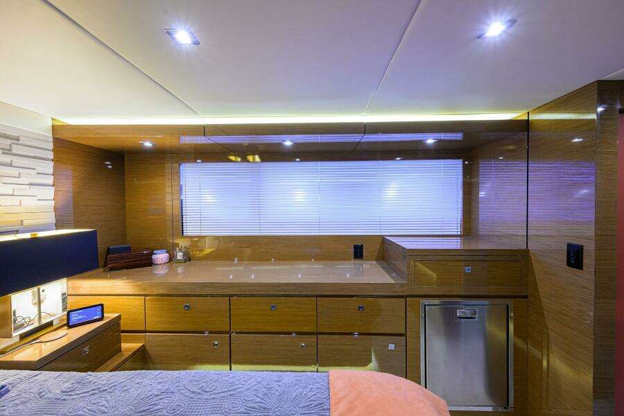 UNORTHODOCS 60ft Cruisers Yacht For Sale