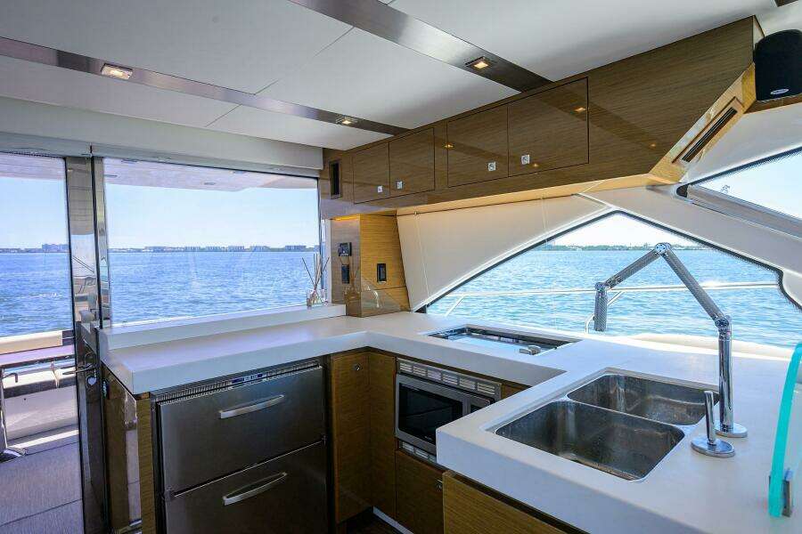 UNORTHODOCS 60ft Cruisers Yacht For Sale