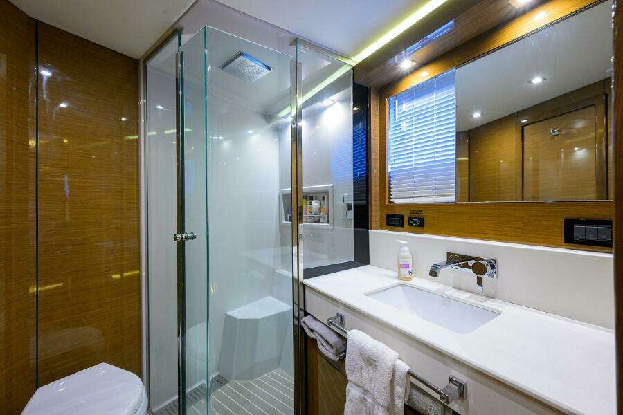 UNORTHODOCS 60ft Cruisers Yacht For Sale