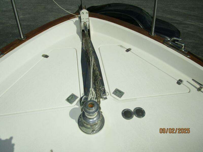 40' Legacy anchor windlass