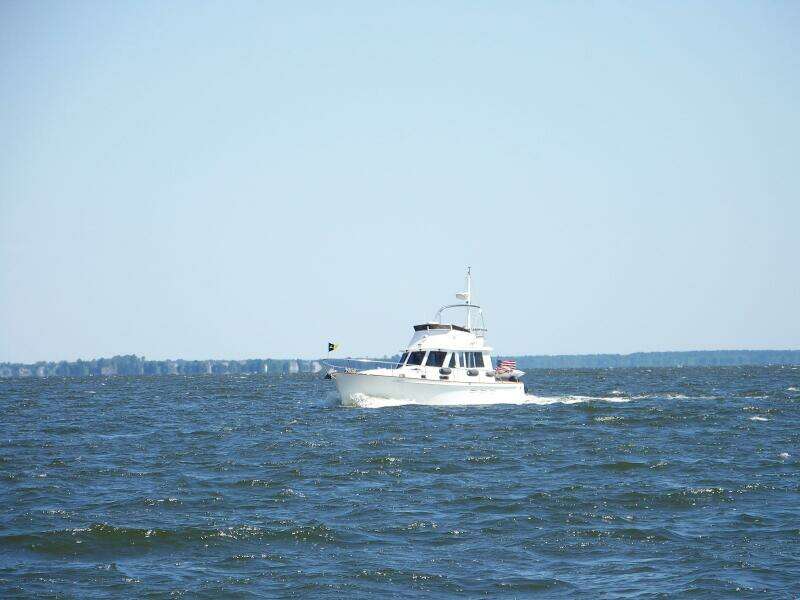 40' Legacy underway2
