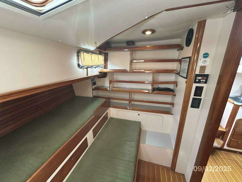 40' Legacy guest stateroom forward