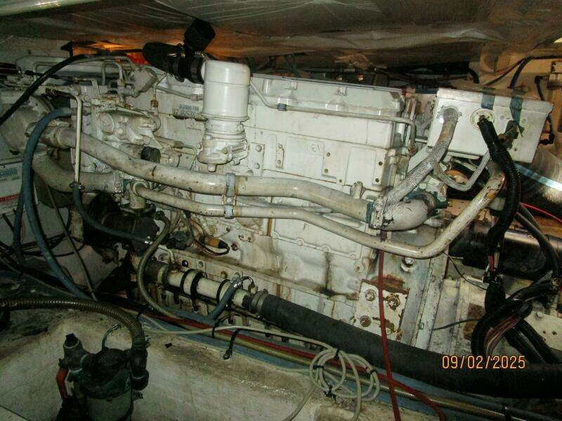 40' Legacy main engine1