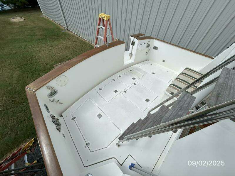 40' Legacy cockpit1