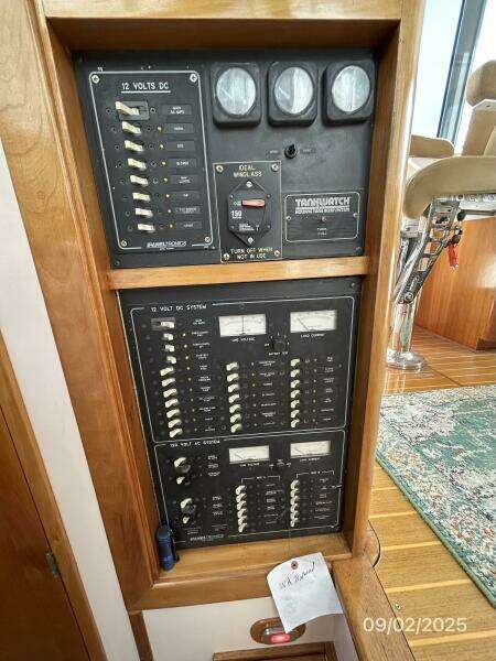 40' Legacy electrical panel