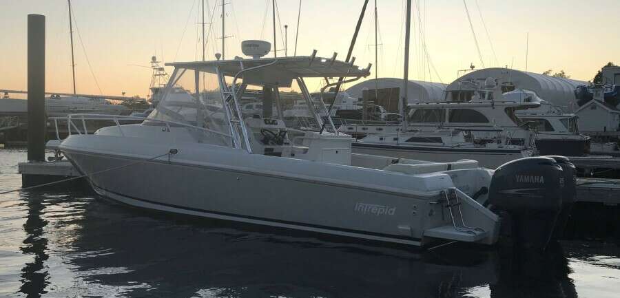 34ft Intrepid Yacht For Sale