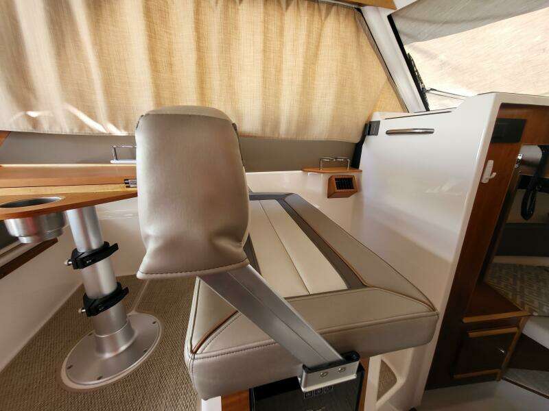 28ft Cutwater Yacht For Sale