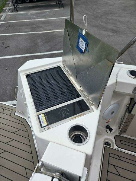 28ft Cutwater Yacht For Sale
