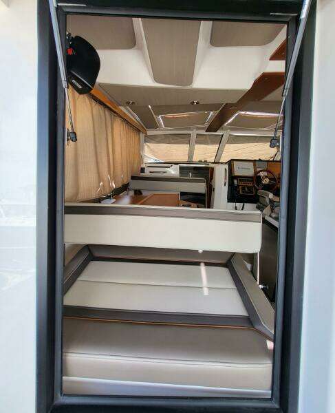 28ft Cutwater Yacht For Sale
