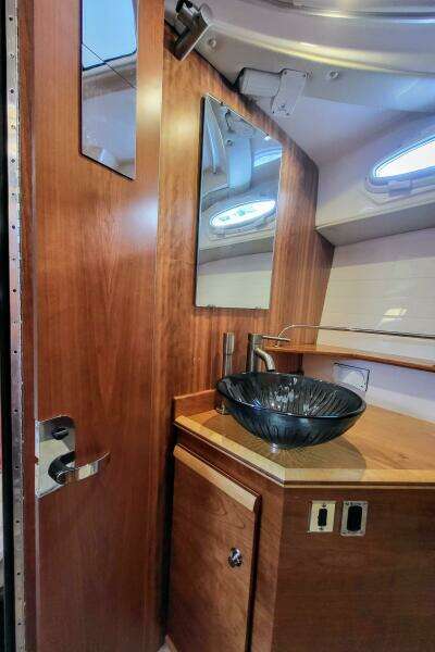 28ft Cutwater Yacht For Sale