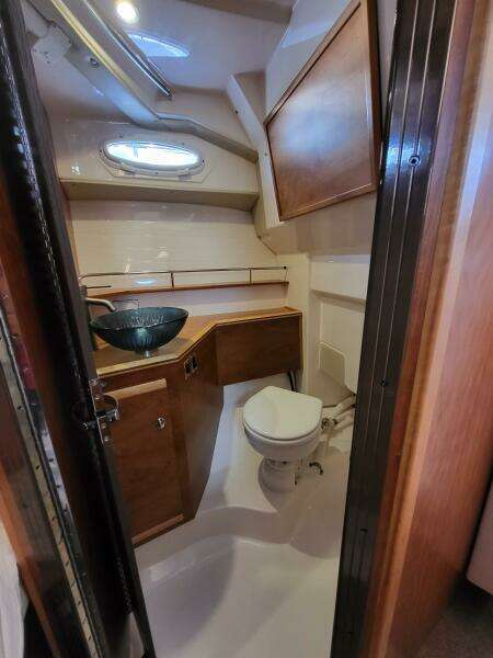 28ft Cutwater Yacht For Sale