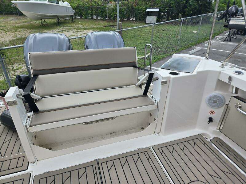 28ft Cutwater Yacht For Sale