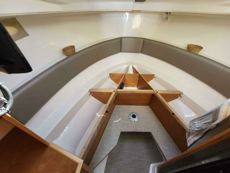 28ft Cutwater Yacht For Sale