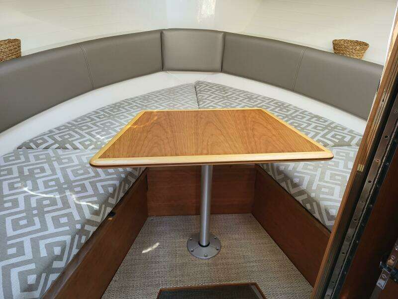 28ft Cutwater Yacht For Sale