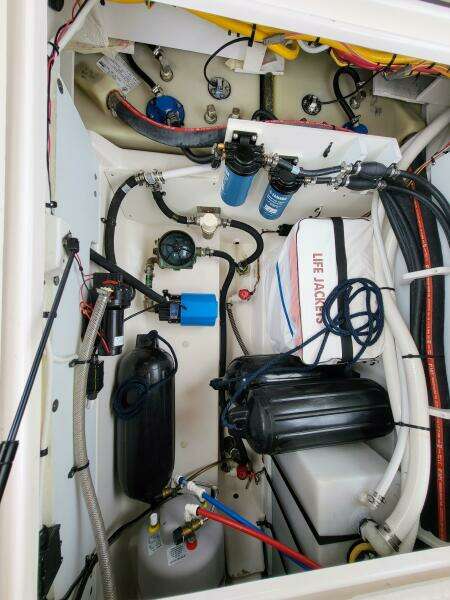 28ft Cutwater Yacht For Sale