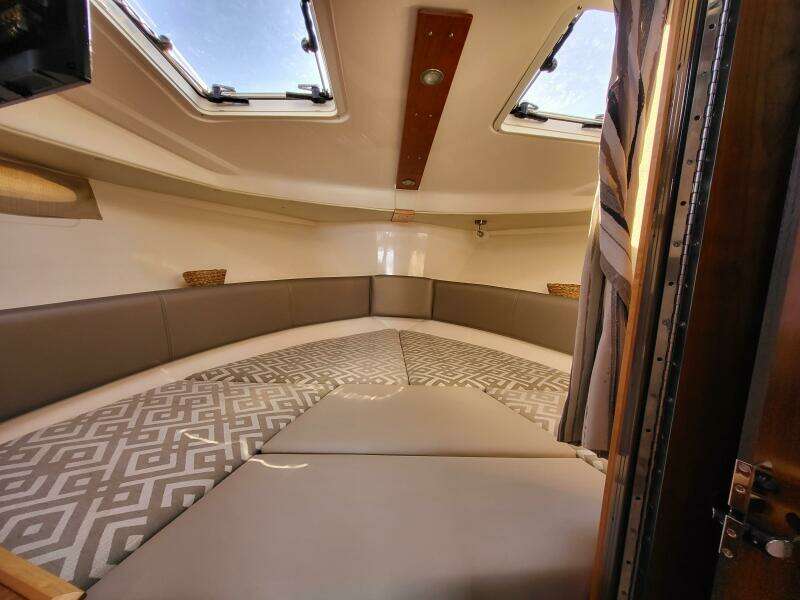 28ft Cutwater Yacht For Sale