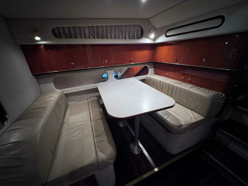 34ft Sea Ray Yacht For Sale