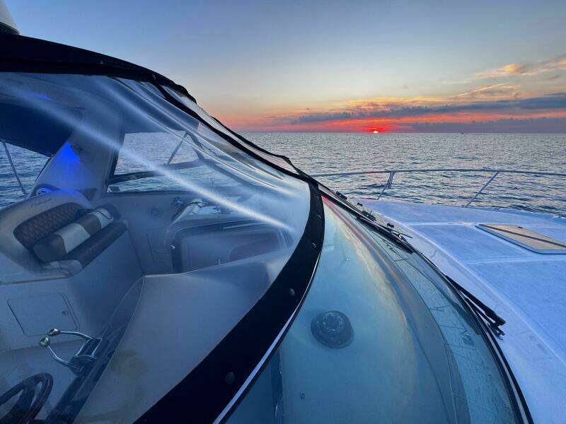 34ft Sea Ray Yacht For Sale