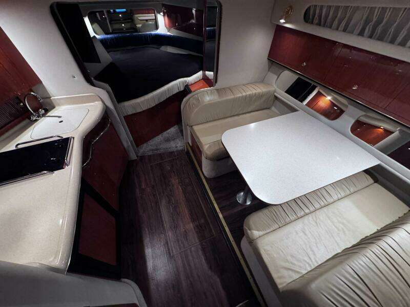 34ft Sea Ray Yacht For Sale