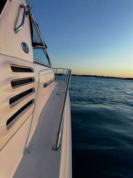 34ft Sea Ray Yacht For Sale