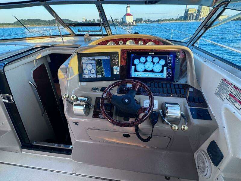 34ft Sea Ray Yacht For Sale