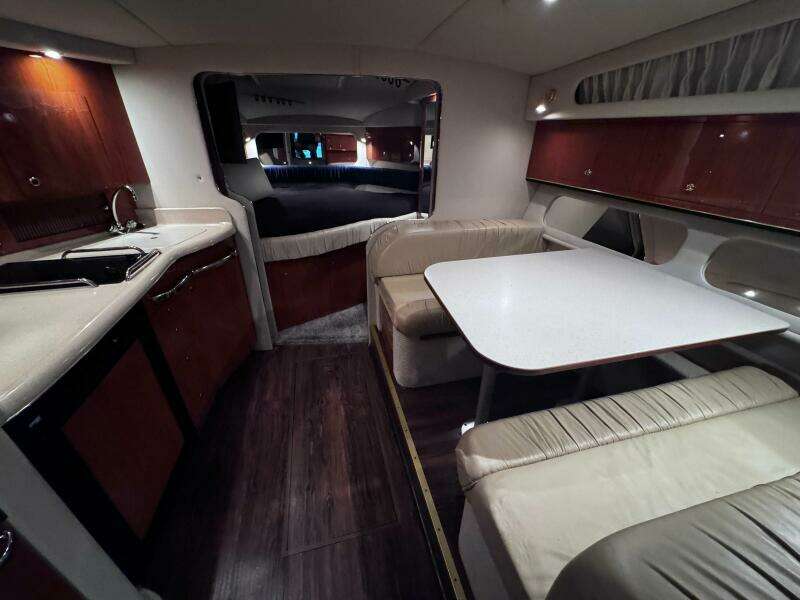 34ft Sea Ray Yacht For Sale