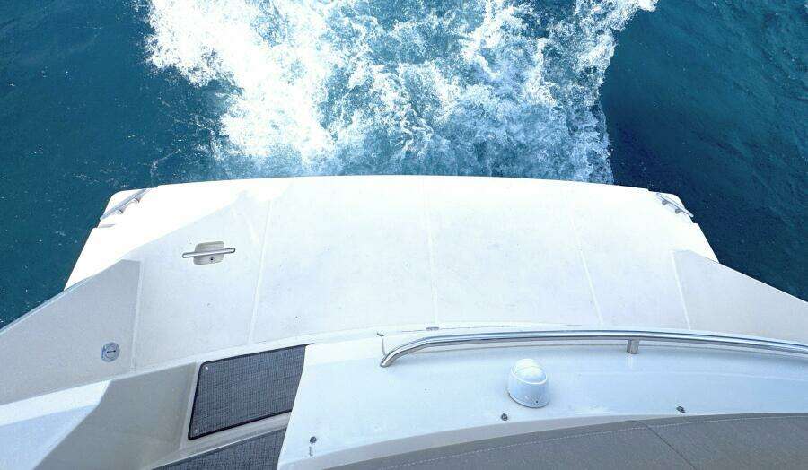 43ft Carver Yacht For Sale