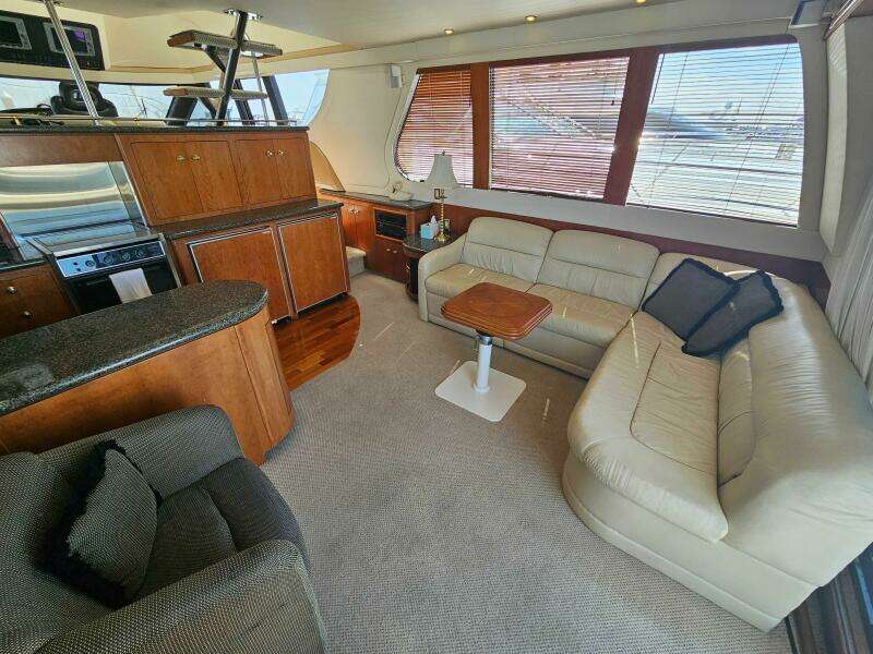 53ft Carver Yacht For Sale