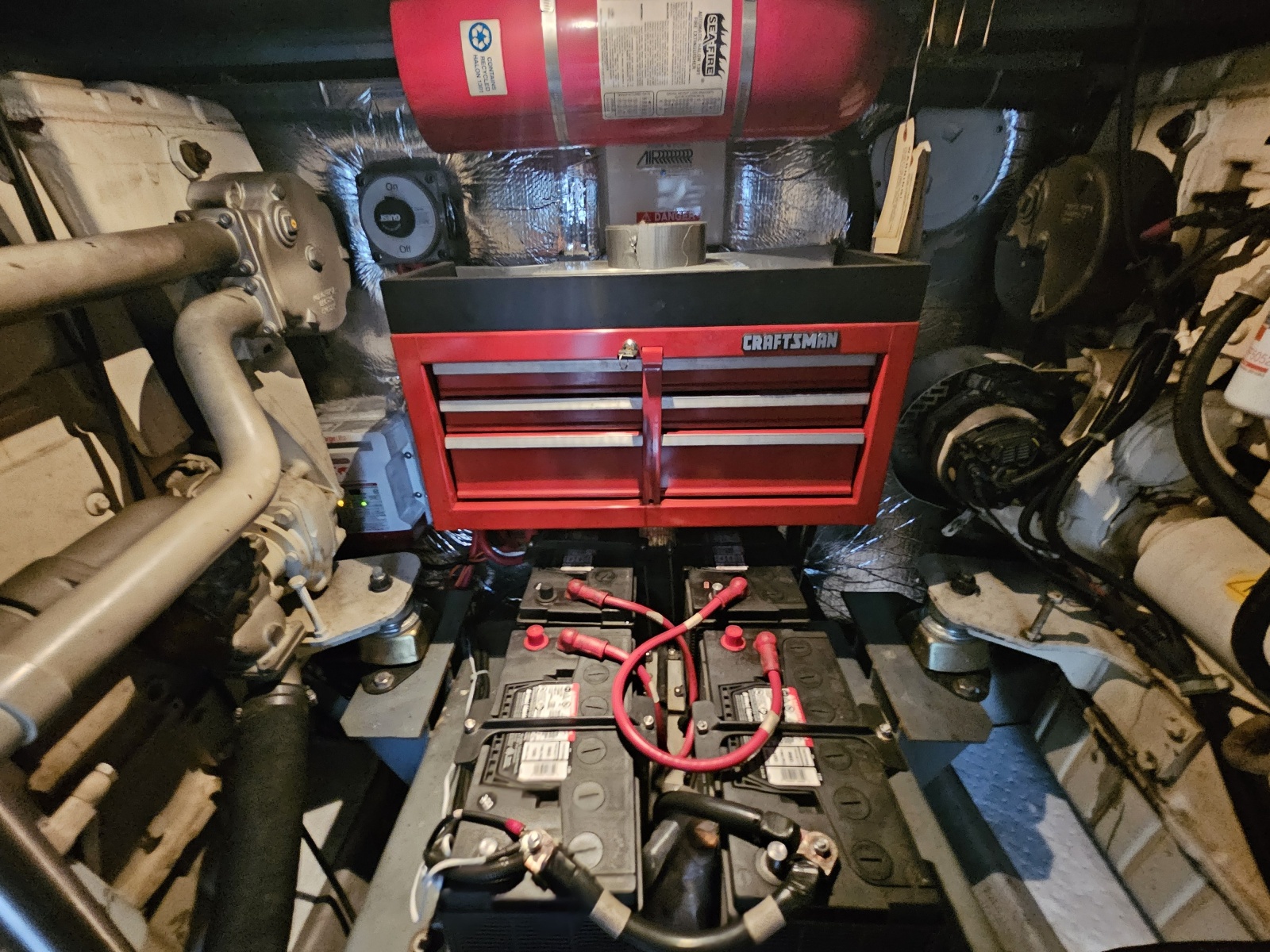 53' 1999 Carver 530 Voyager