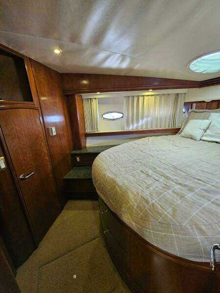 53ft Carver Yacht For Sale