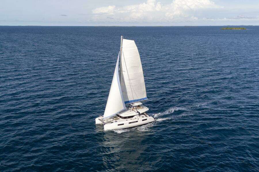 Bellisima 51ft Lagoon Yacht For Sale