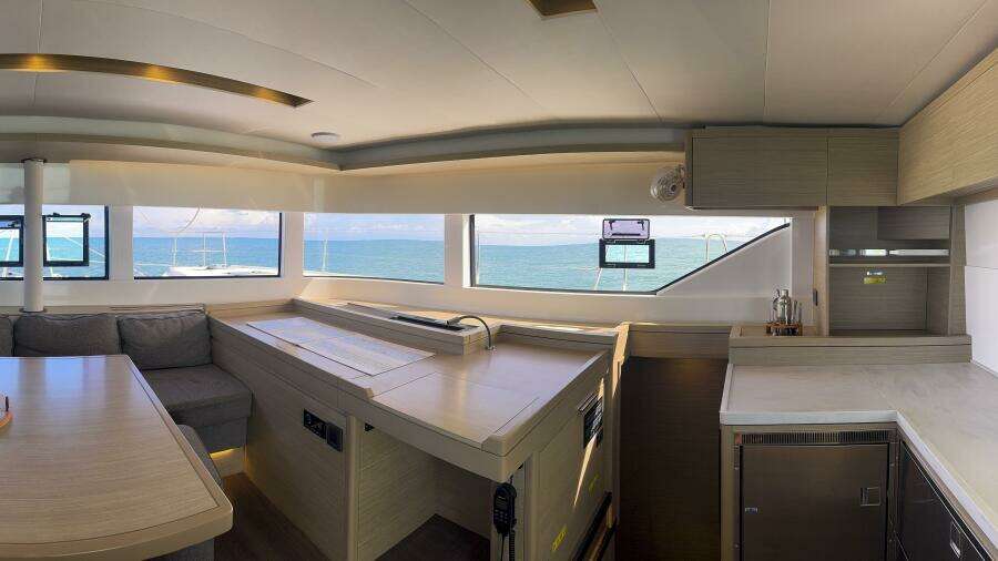 Bellisima 51ft Lagoon Yacht For Sale