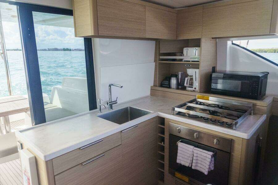 Bellisima 51ft Lagoon Yacht For Sale