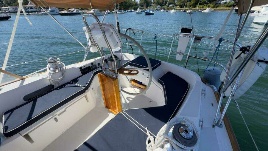 FINESSE 38ft Sabre Yacht For Sale