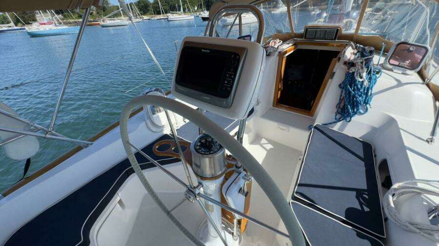 FINESSE 38ft Sabre Yacht For Sale