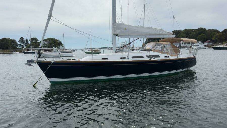 FINESSE 38ft Sabre Yacht For Sale