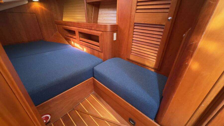 FINESSE 38ft Sabre Yacht For Sale