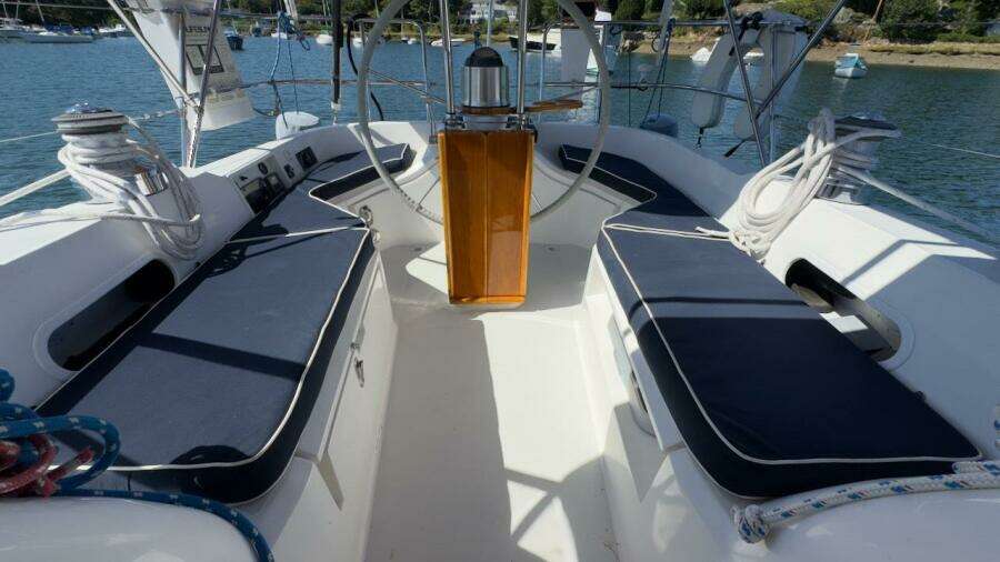 FINESSE 38ft Sabre Yacht For Sale