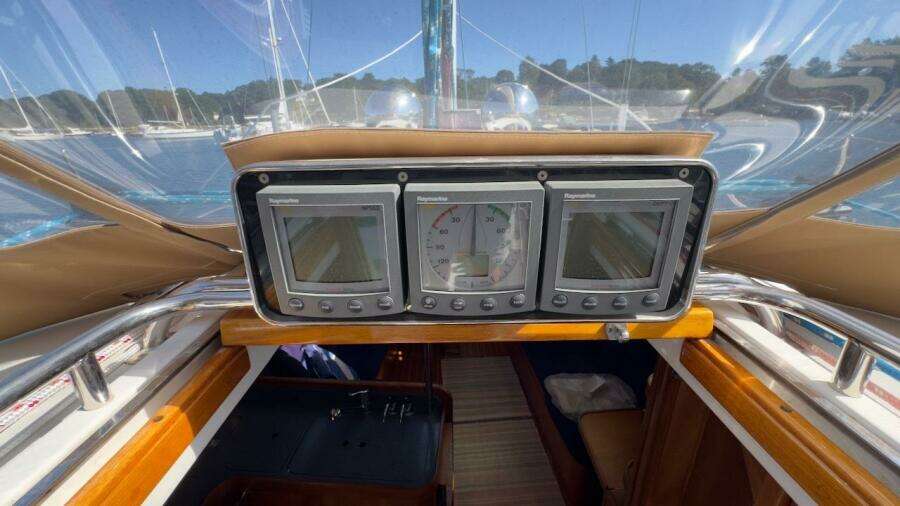 FINESSE 38ft Sabre Yacht For Sale