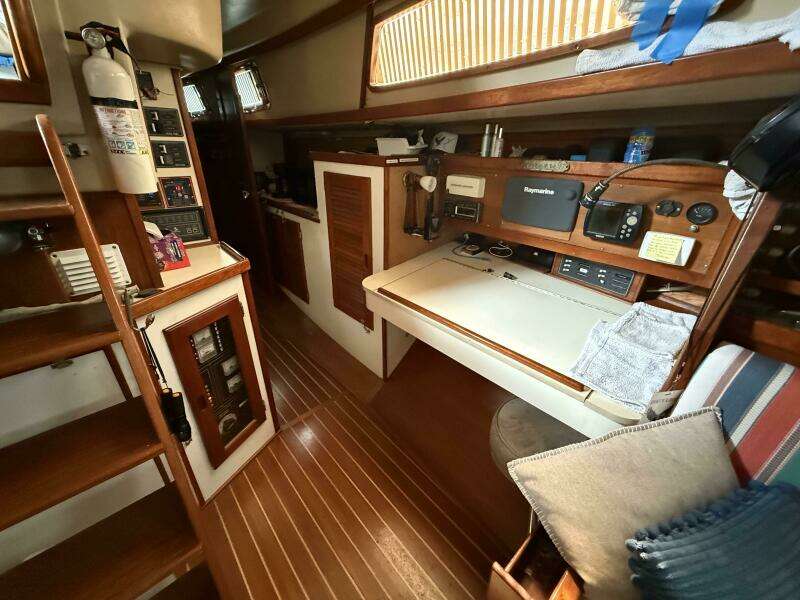 Meno Mosso 44ft Catalina Morgan Yacht For Sale