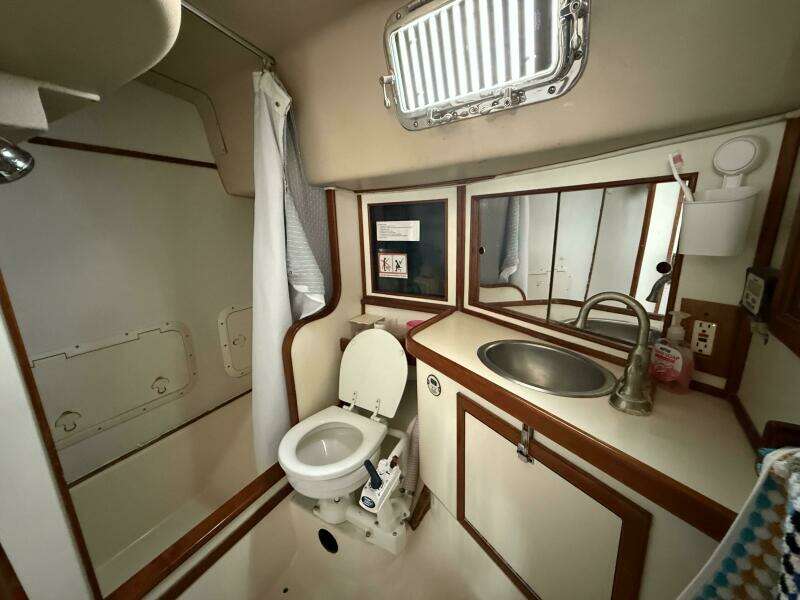 Meno Mosso 44ft Catalina Morgan Yacht For Sale