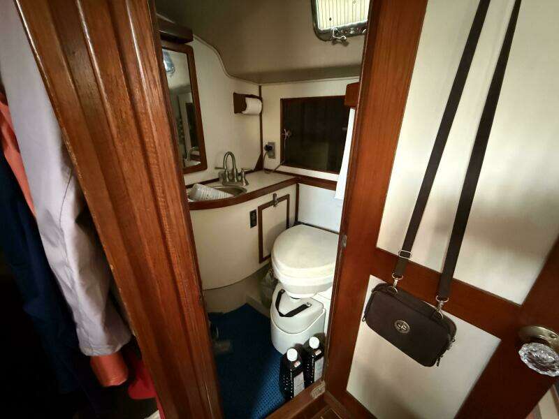 Meno Mosso 44ft Catalina Morgan Yacht For Sale