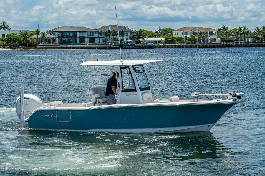 23ft Sea Hunt Yacht For Sale