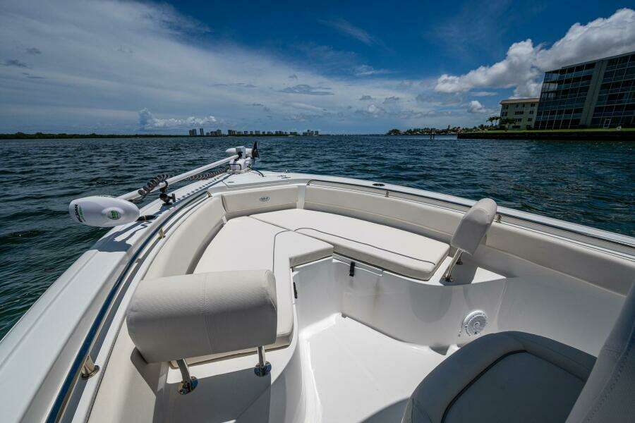 23ft Sea Hunt Yacht For Sale