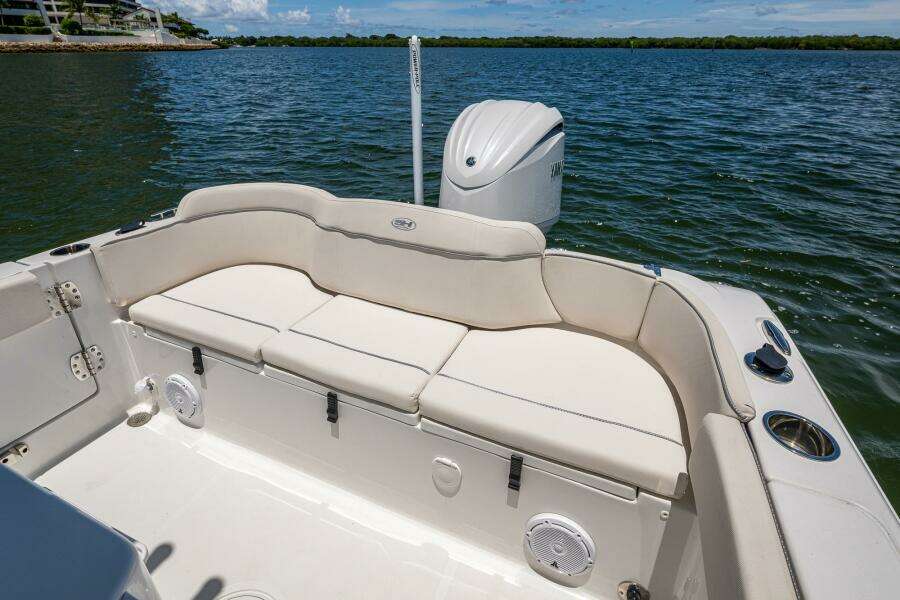 23ft Sea Hunt Yacht For Sale