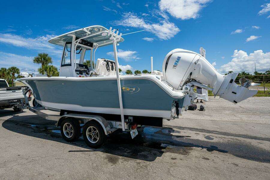 23ft Sea Hunt Yacht For Sale