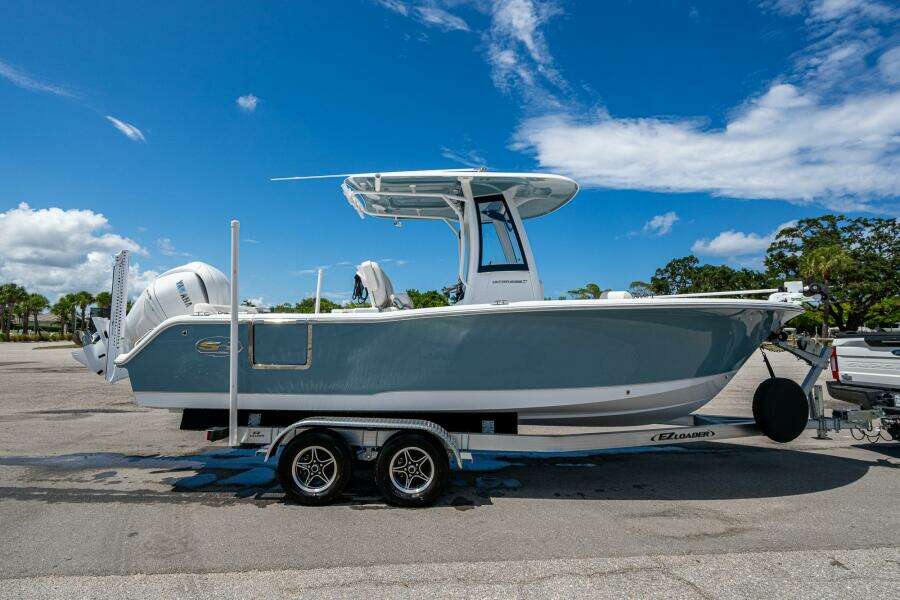 23ft Sea Hunt Yacht For Sale